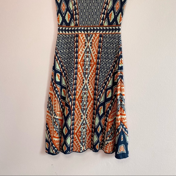 BCBGMAXAZRIA Kayla Silk Geometric Aztec Knit Dress Size small - Picture 7 of 10